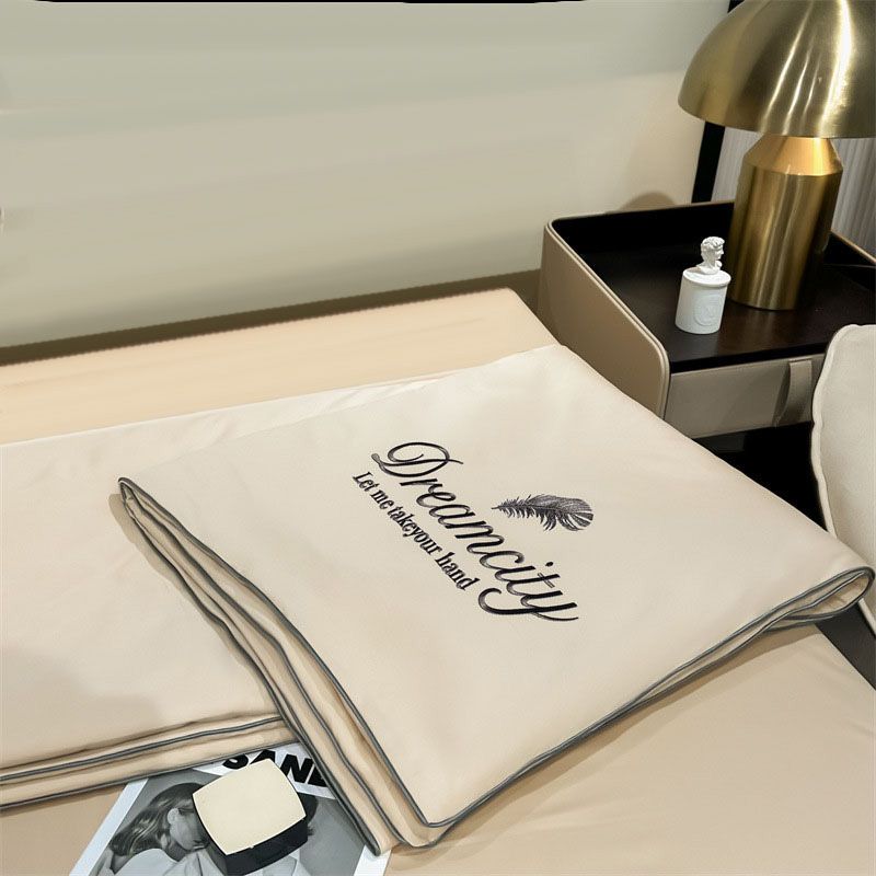 ChillBreeze Ice Silk Sommer Bettdecke - Kühles Schlafgefühl, Seidenfüllung, Pflegeleicht