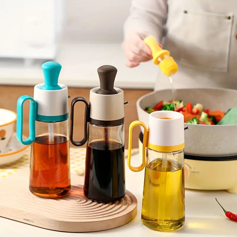 Präzises Ausgießen mit EasyPour Gewürzflasche für tropffreies Kochen