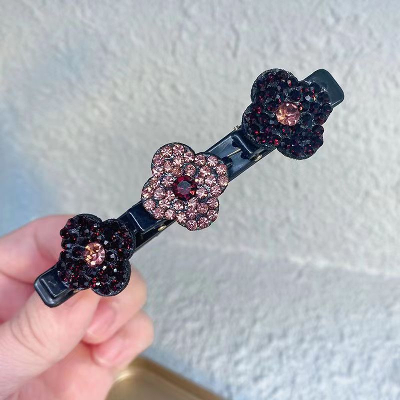 CrystalBraid Haarschmuck - Glamouröse Haarspangen mit funkelnden Kristallen für stilvolle Frisuren