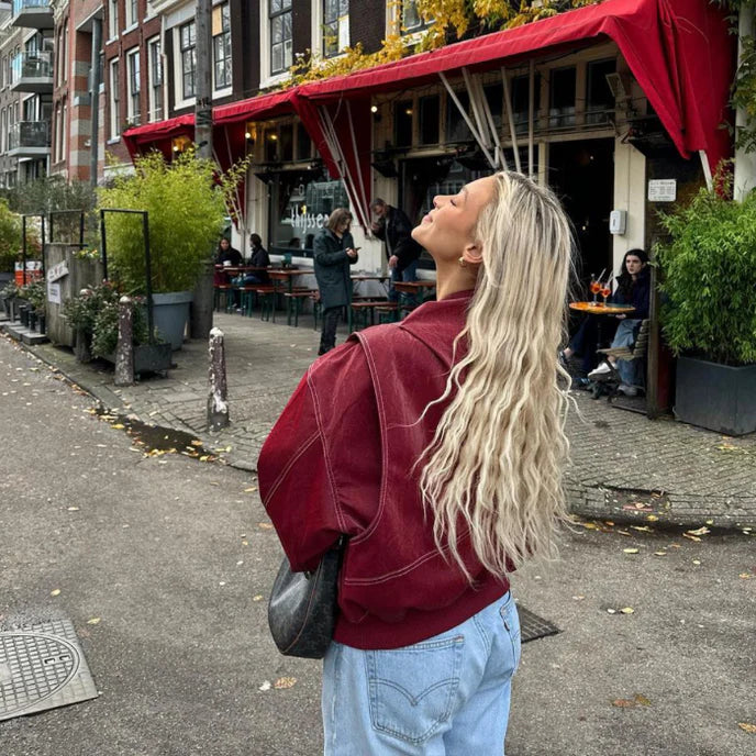Crimson Chic Kunstleder Jacke - Stilvolle Oversized Jacke für einen auffälligen Look in Rot